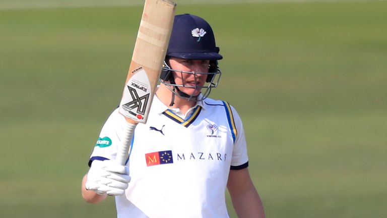 Gary Ballance scored his first century of the season as Yorkshire declared in their second innings against Hampshire