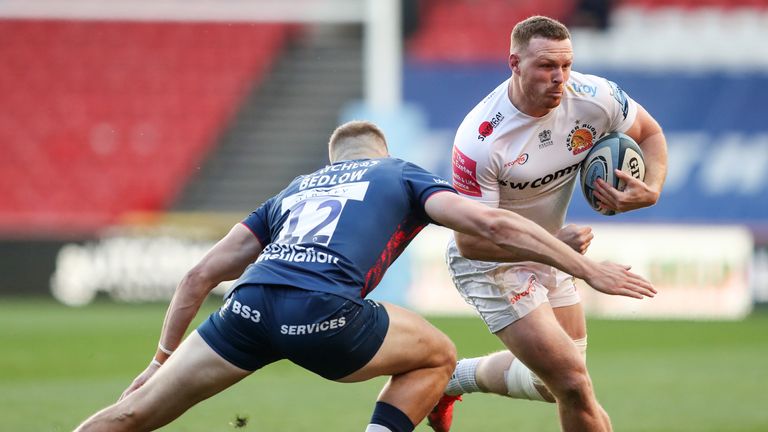 Sam Simmonds is tackled by Bristol Bears' Sam Bedlow