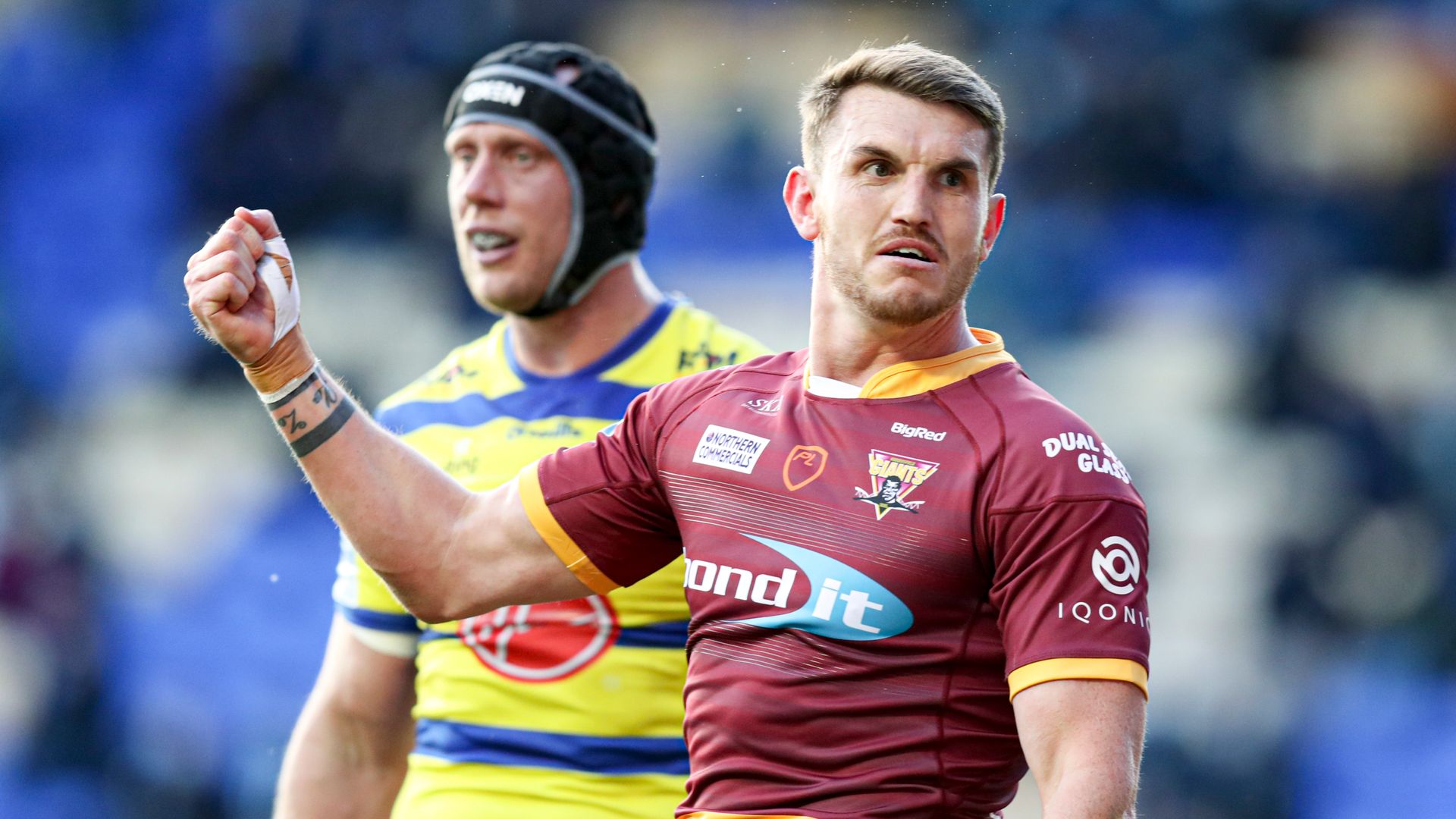 Giants hold off Warrington fightback