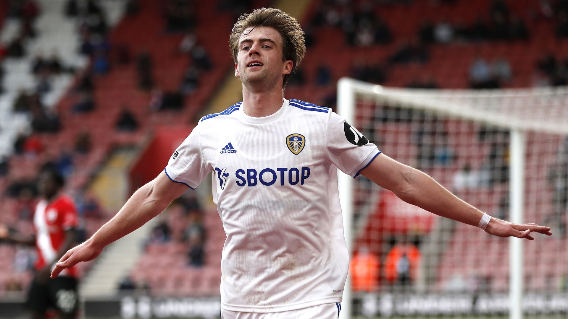 Bamford, Roberts strikes secure Leeds top-half finish