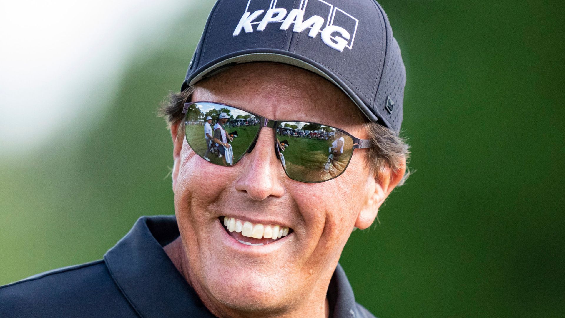 Mickelson shares PGA lead, world's top two miss cut