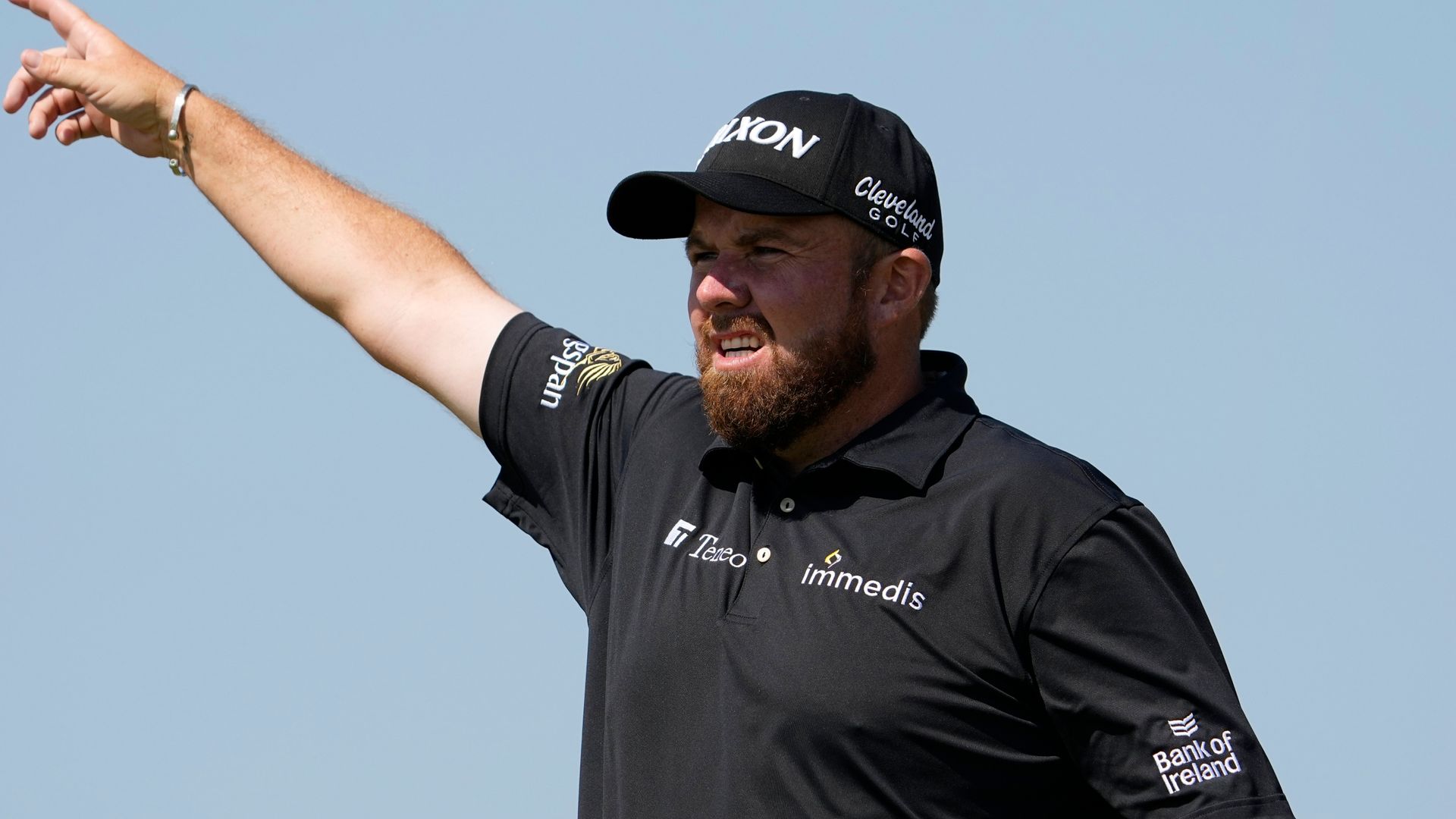 Lowry's superb par from the beach!