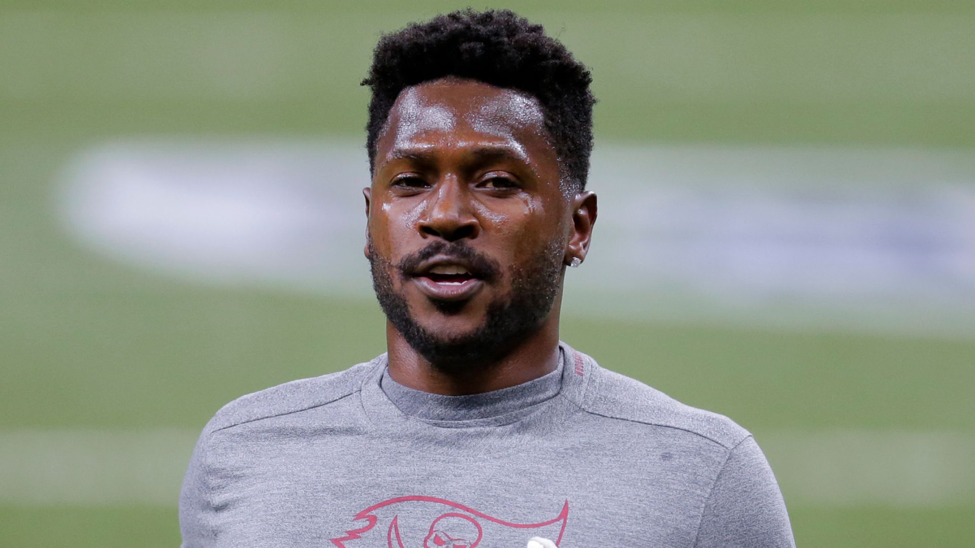 Brown ejected from Bucs practice after fight
