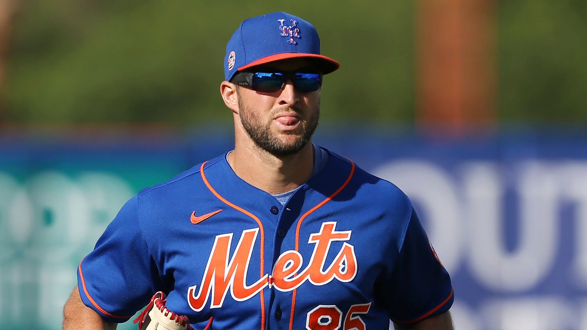 Jags set to sign Tebow on one-year deal