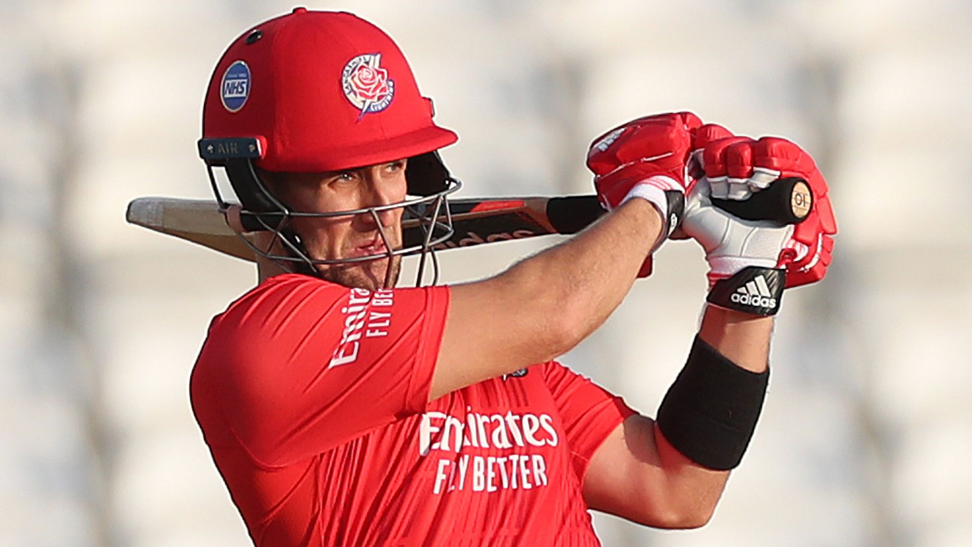 Livingstone powers Lancashire to victory in Blast