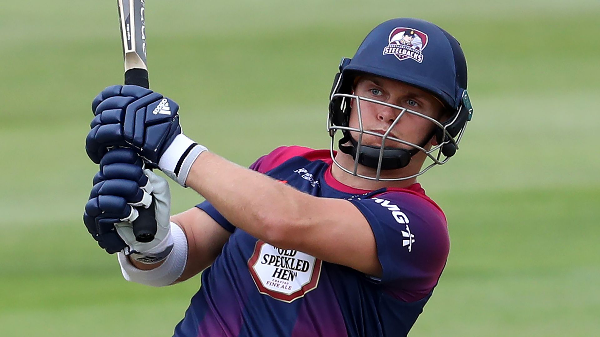 Ben Curran fires in Northants win | Bears hammer Yorkshire