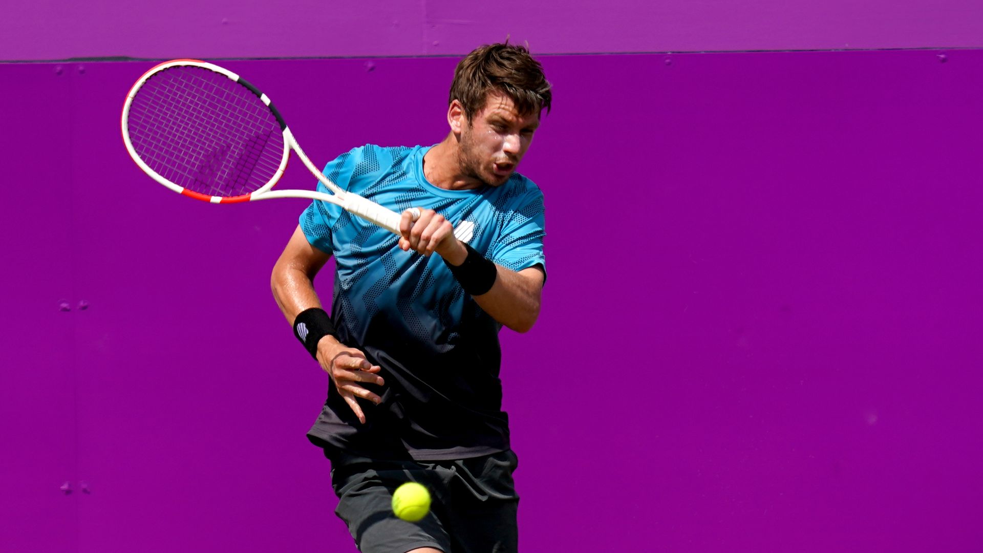 Norrie into Queen's semi-finals; Evans beaten