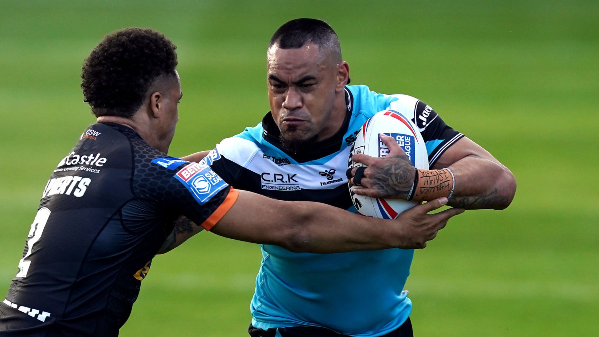 Swift and Fonua set Hull on course for win