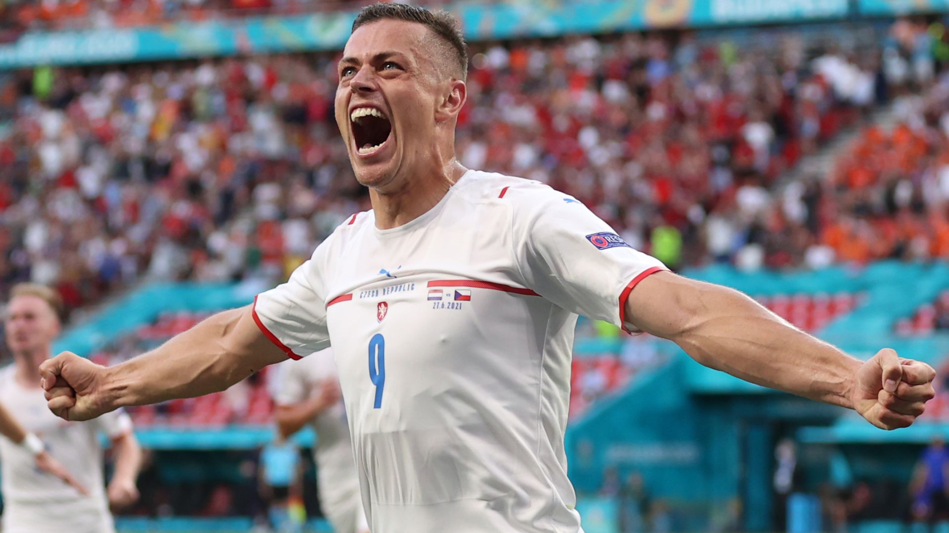 Czechs dump out 10-man Netherlands