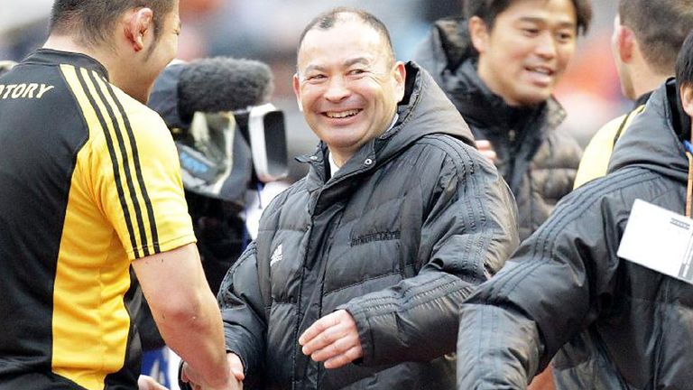 Jones has twice coached at Japanese club Suntory Sungoliath, where he retains a consulting role 