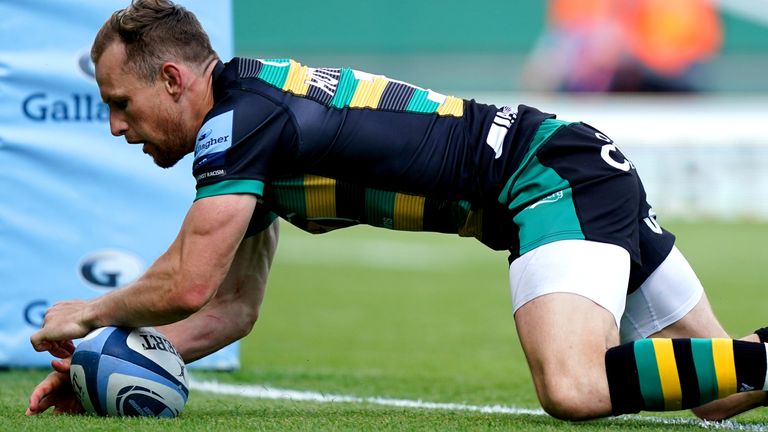 Saints centre Rory Hutchinson scored two first-half tries