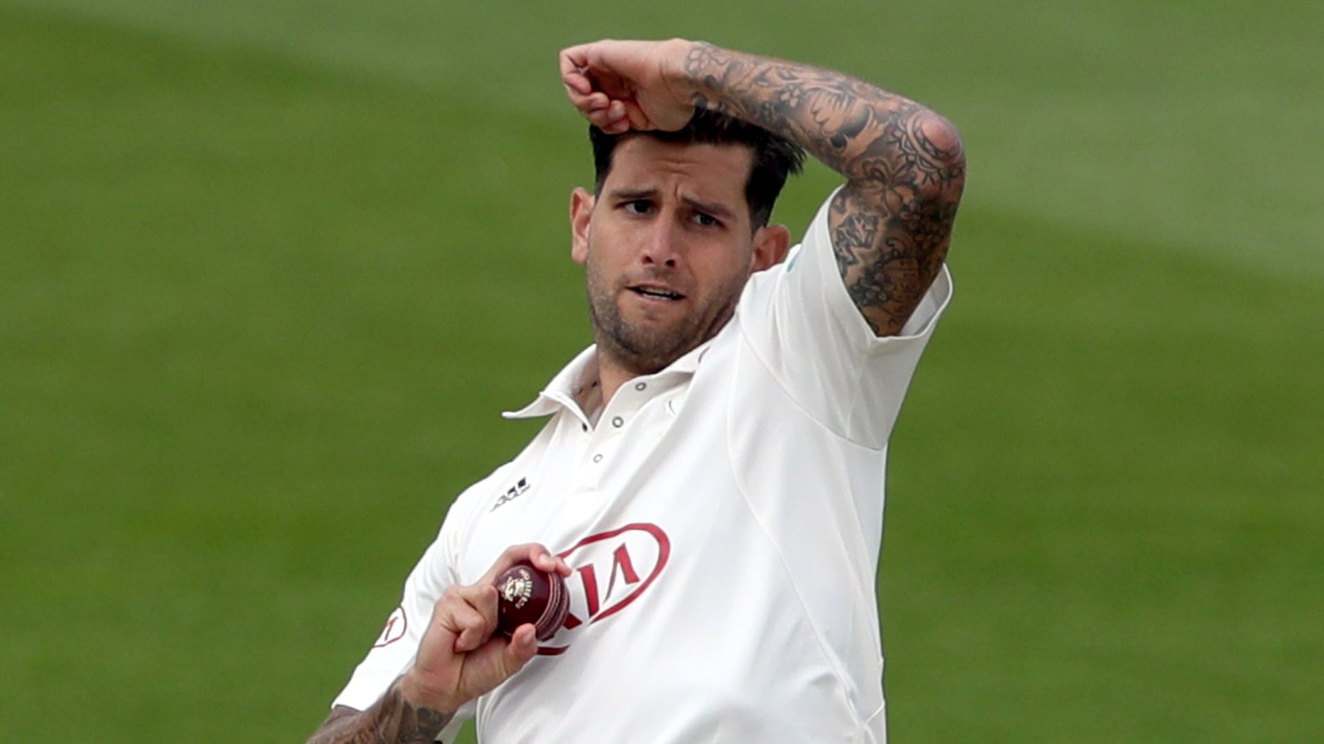 Dernbach to leave Surrey after 19 seasons