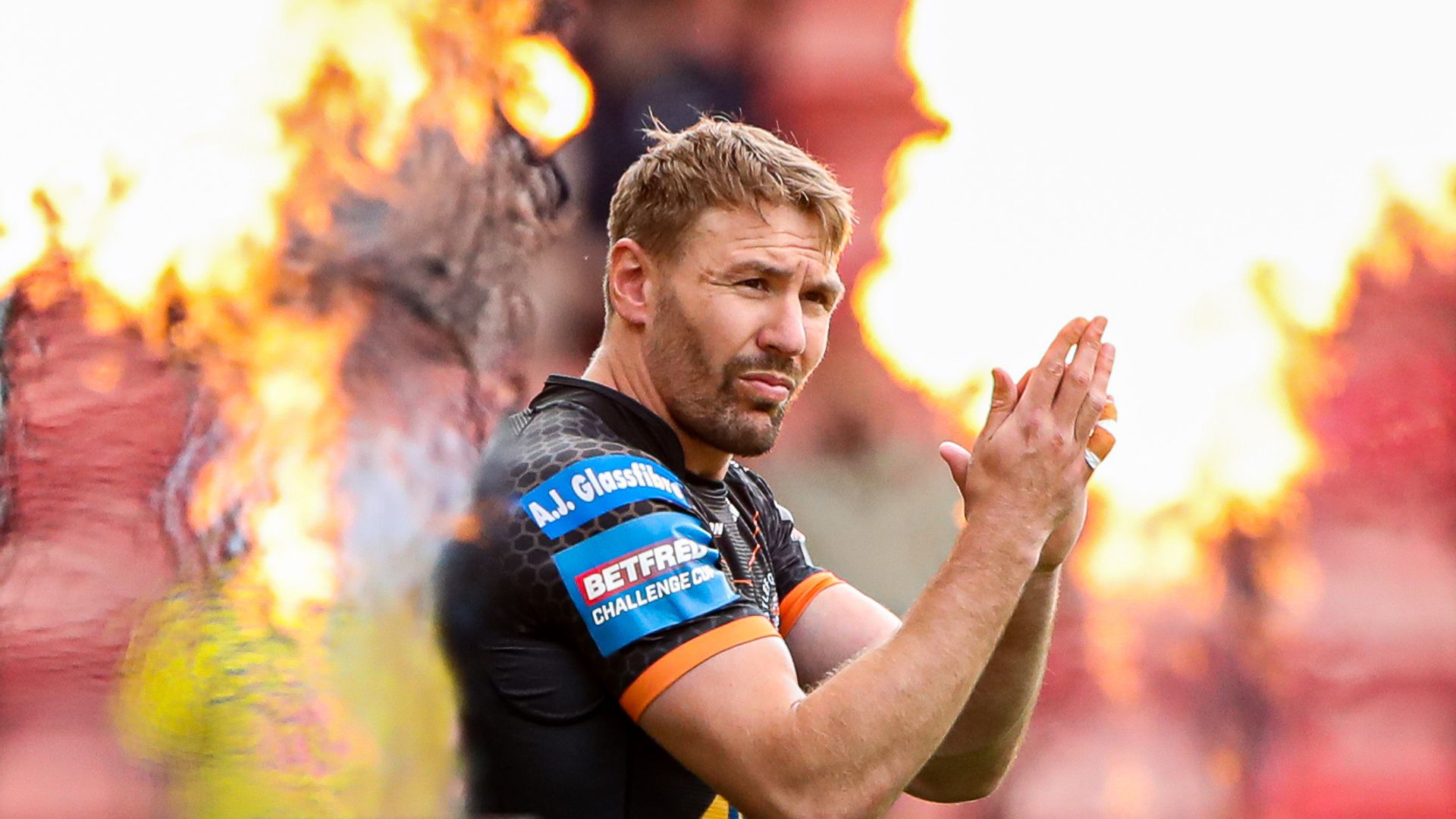 Castleford wait on Shenton s facial injury