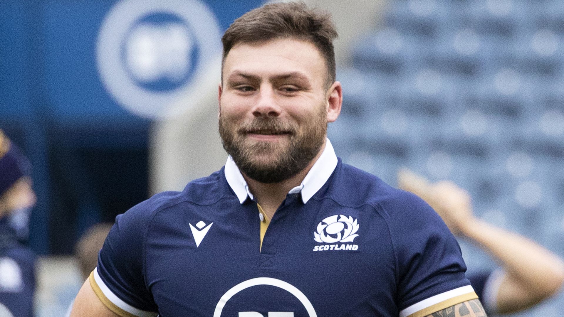 Worcester sign Lions and Scotland prop Sutherland