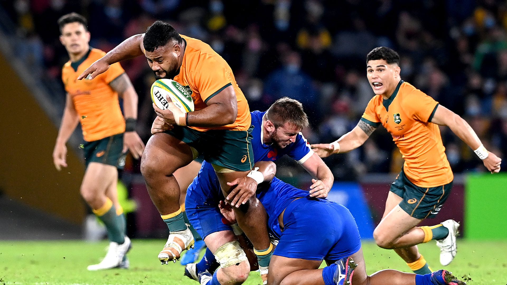 Australia push for series win over France