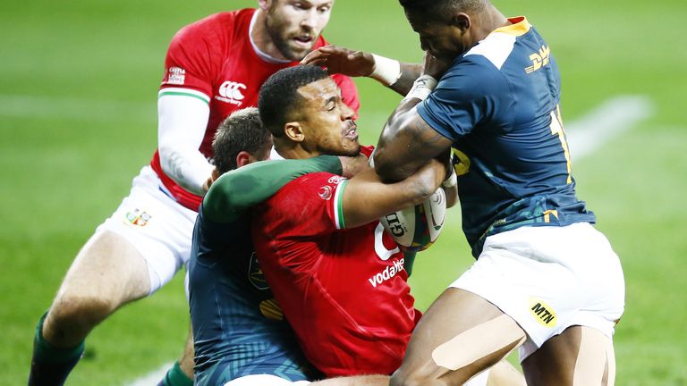 Anthony Watson a posé un marqueur pour le départ du maillot de test