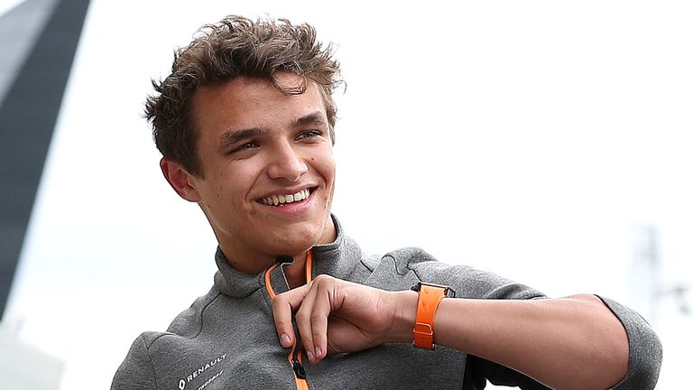 Pembalap McLaren Lando Norris kehilangan arlojinya dalam sebuah insiden di Wembley