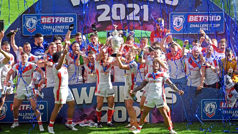 St Helens celebrate winning the 2021 Challenge Cup