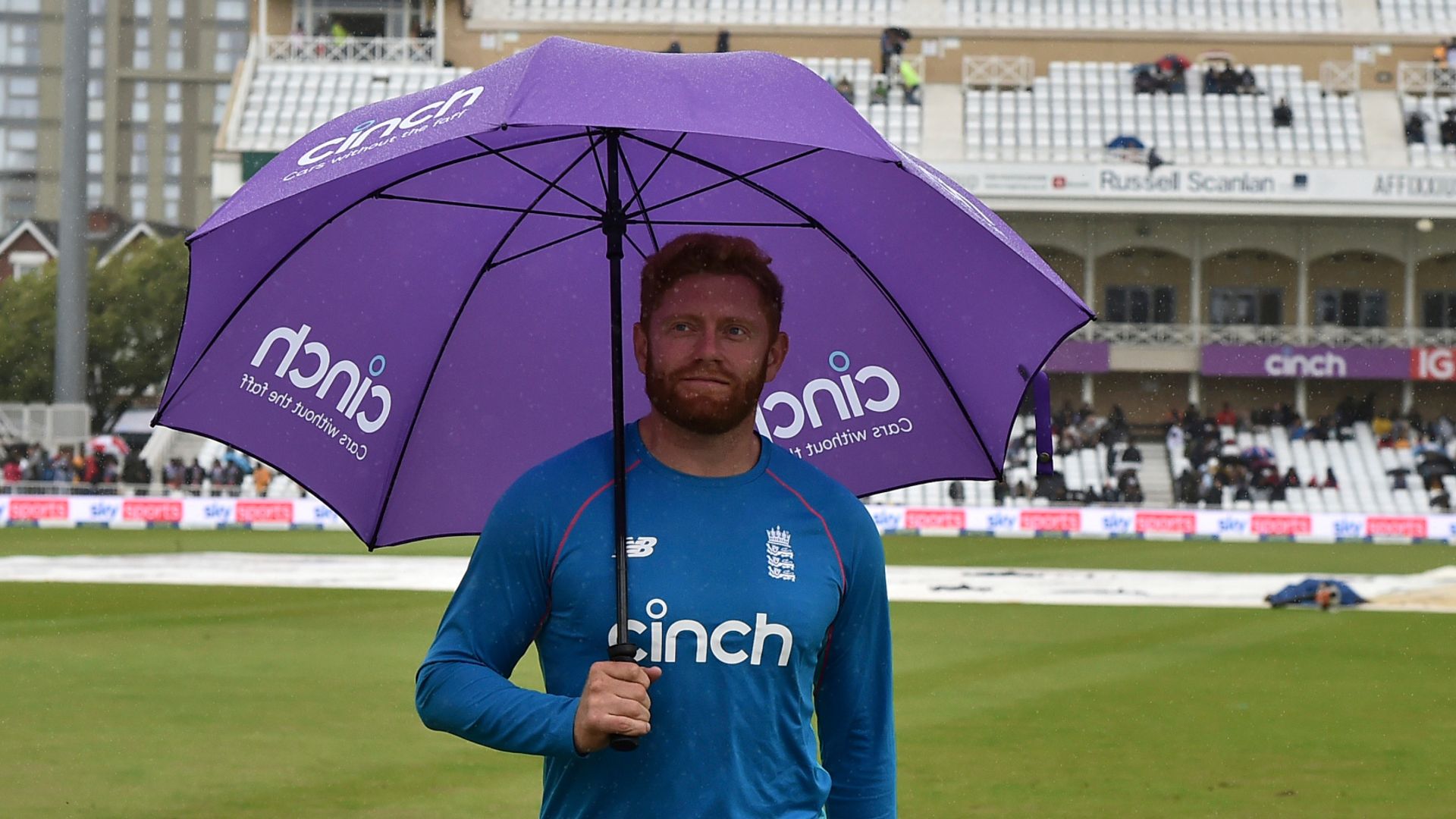 Rain denies England and India shot at first Test win