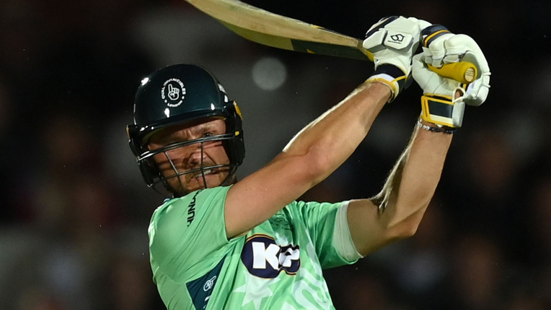 Evans smashes Invincibles to victory in thriller