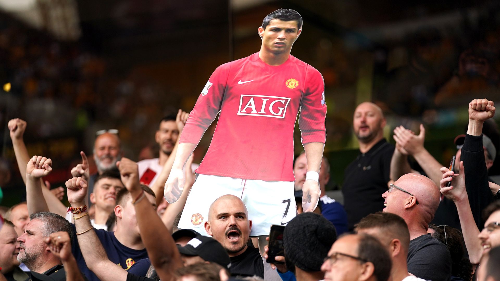 Ronaldo fever grips Man Utd - Ole and players react