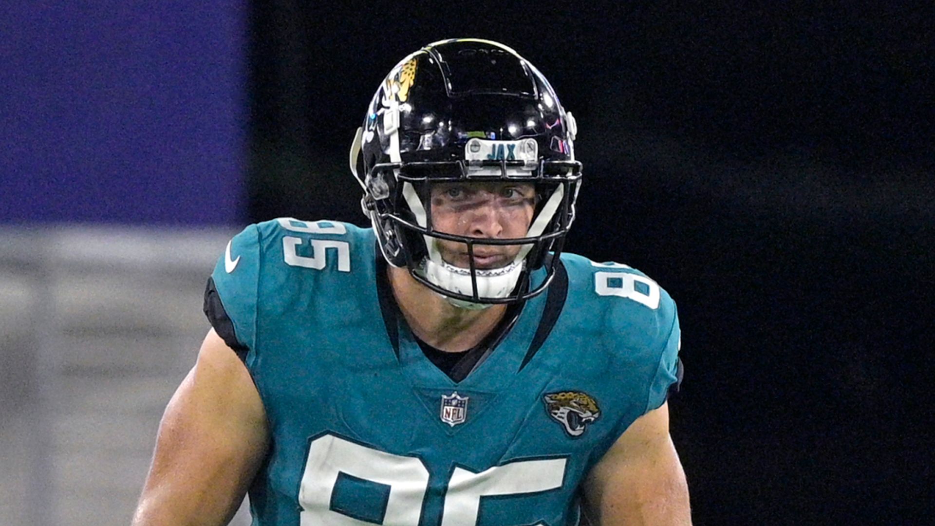 Jaguars cut Tim Tebow