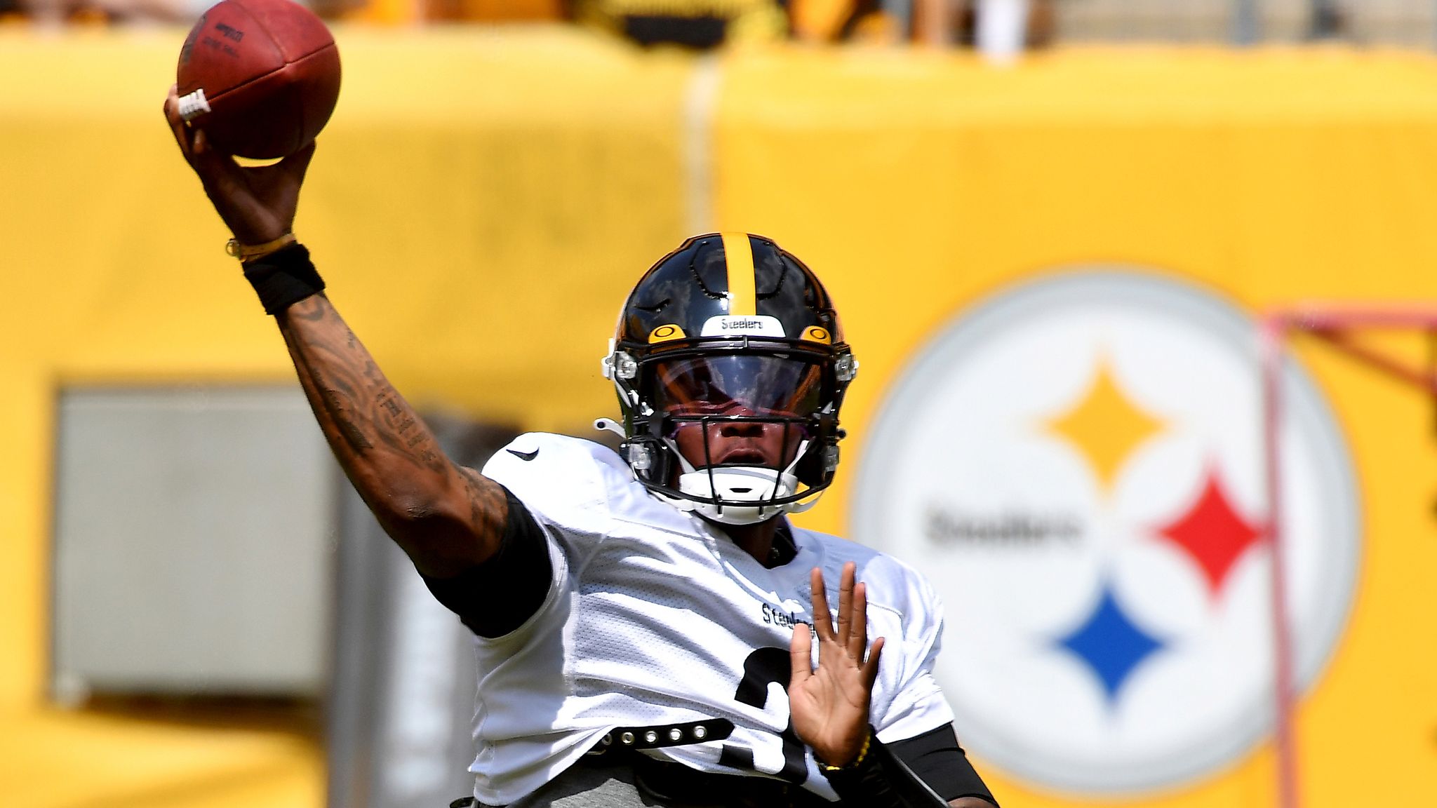 Steelers: Mike Tomlin provides glimpse at potential first-round