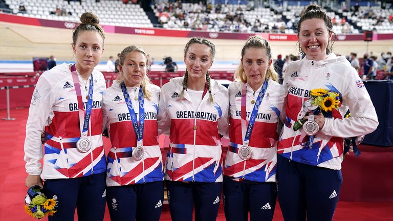 Great Britain's Katie Archibald, Laura Kenny, Neah Evans, Josie Knight and Elinor Barker with their silver medals for the women's team pursuit