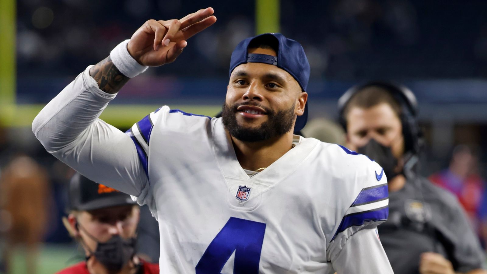 Philadelphia Eagles 21-41 Dallas Cowboys: Dak Prescott stars with three  touchdowns in first home game since injury, NFL News