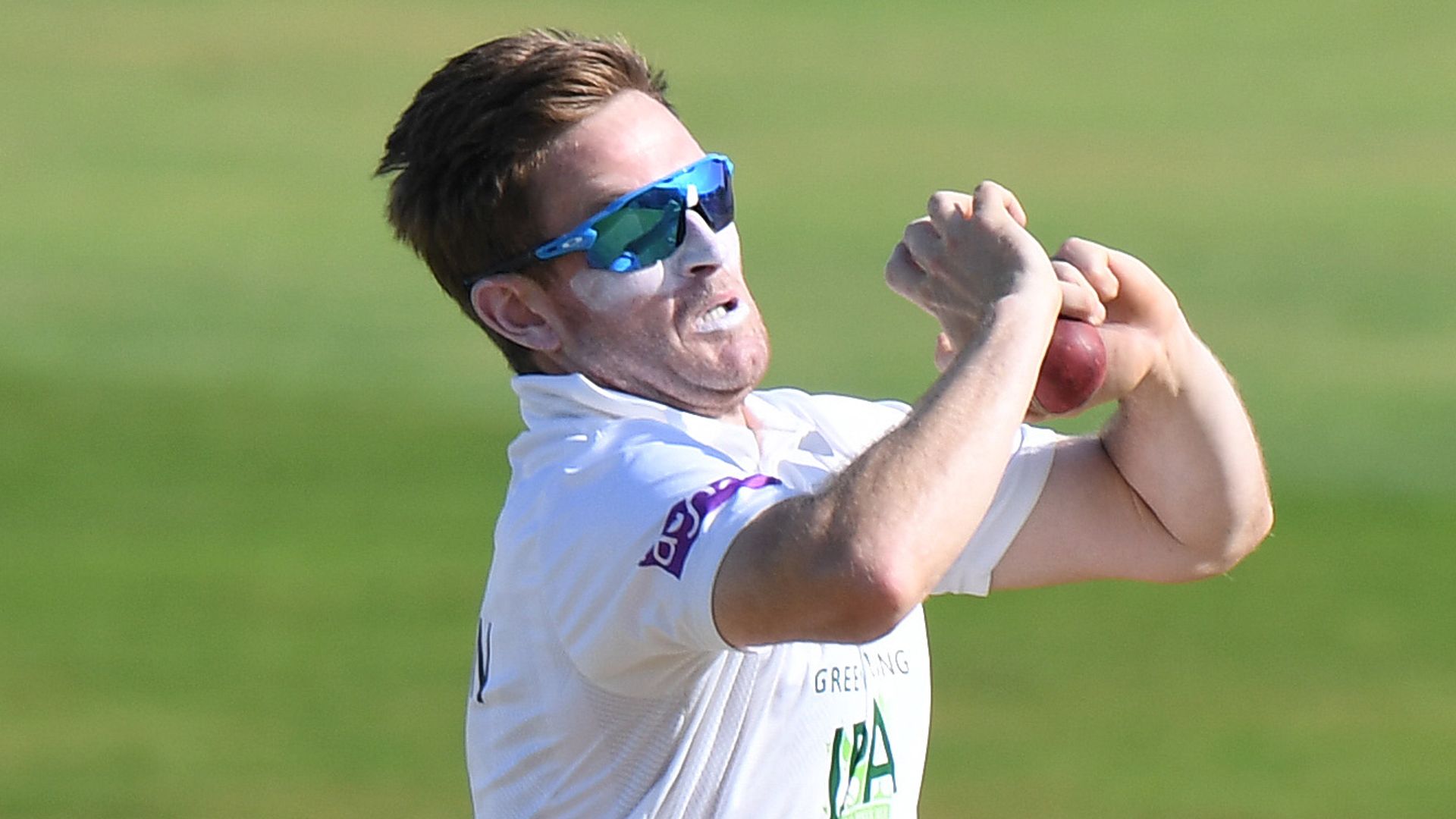 Dawson spins Hampshire top of County Championship