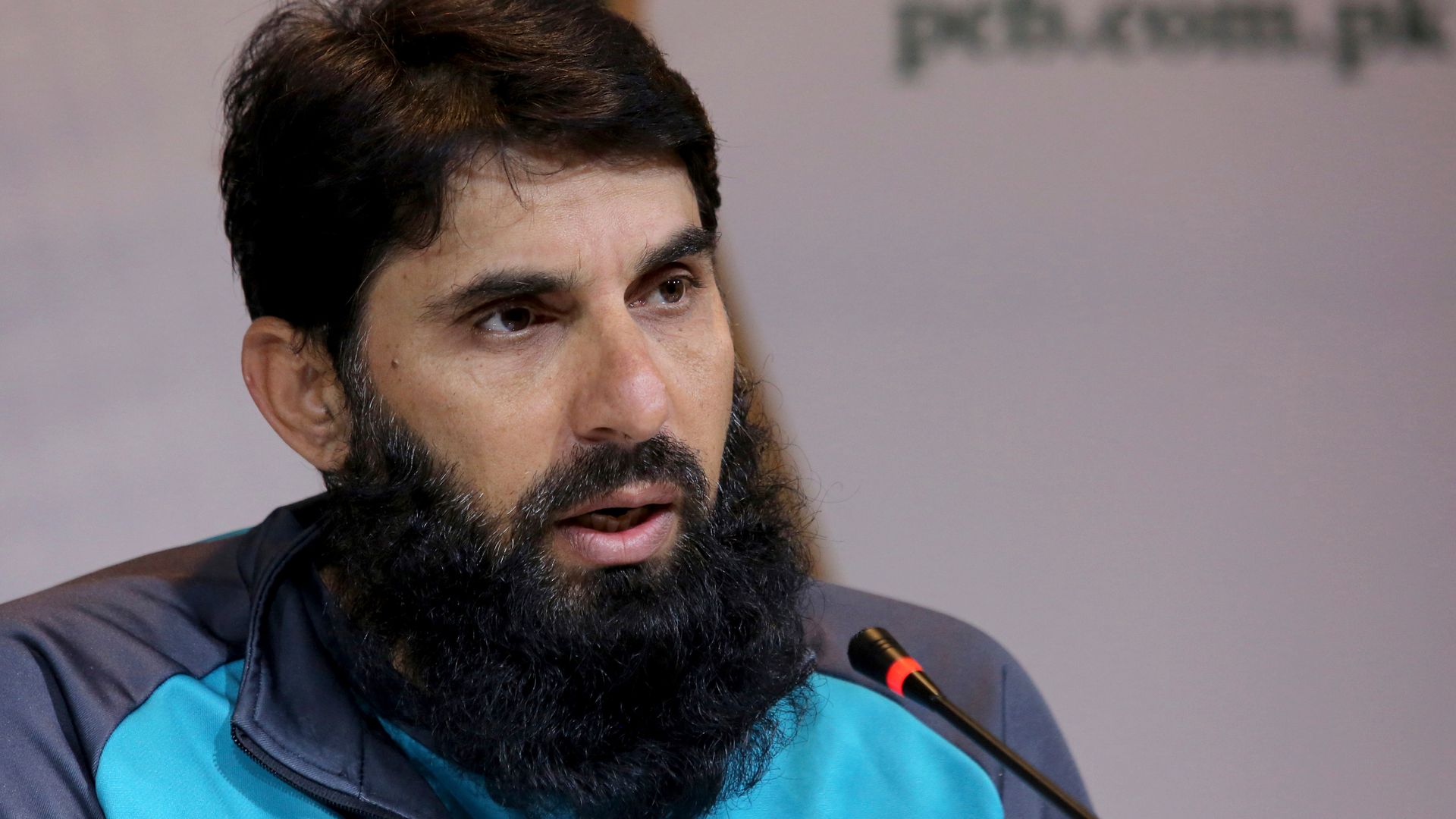 Misbah, Waqar step down as Pakistan coaches