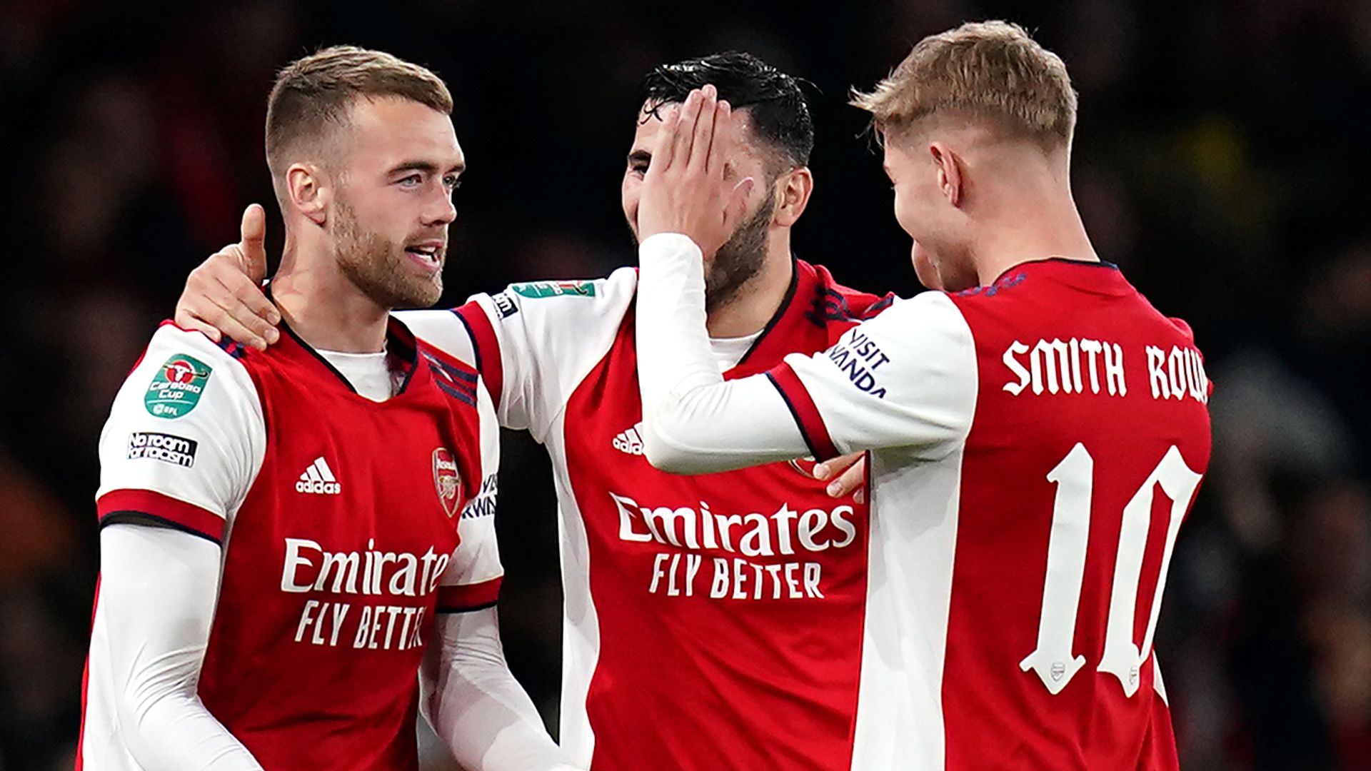 Super sub Chambers helps Arsenal into last eight