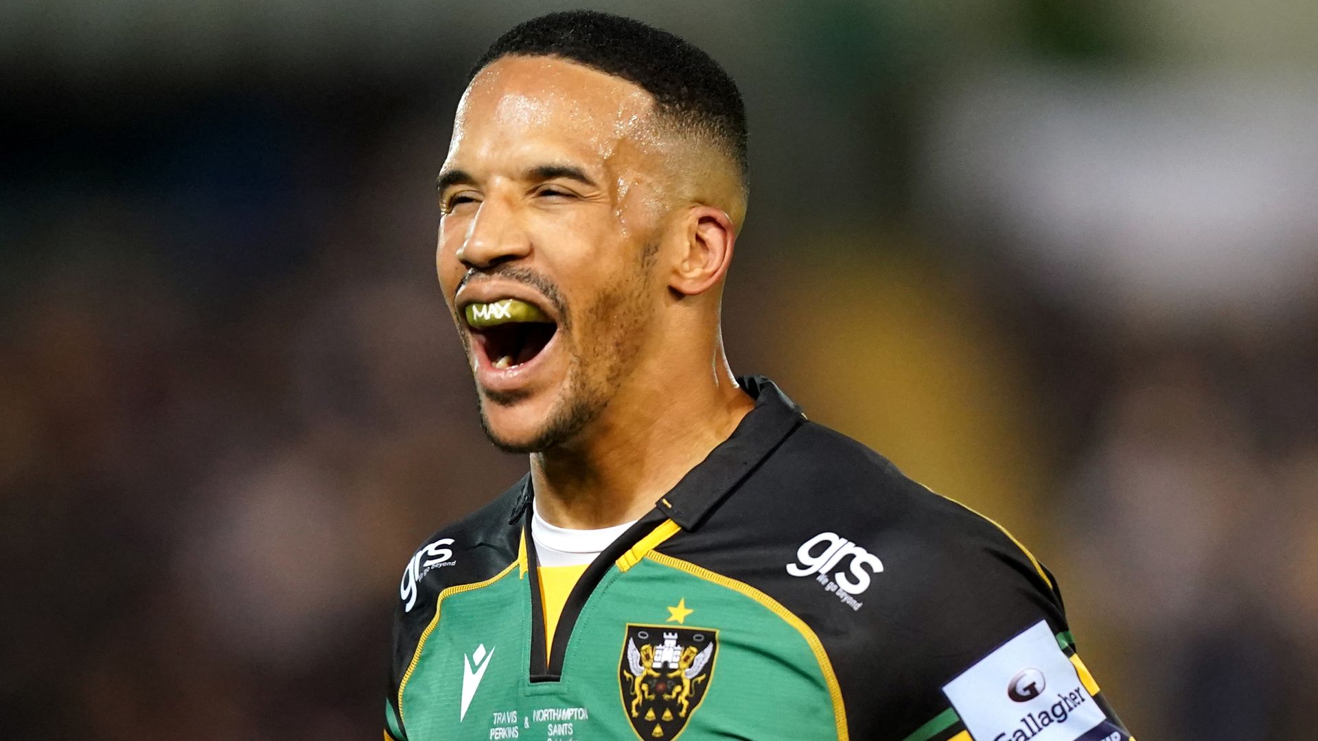 Skosan scores hat-trick as Saints put 66 past Worcester