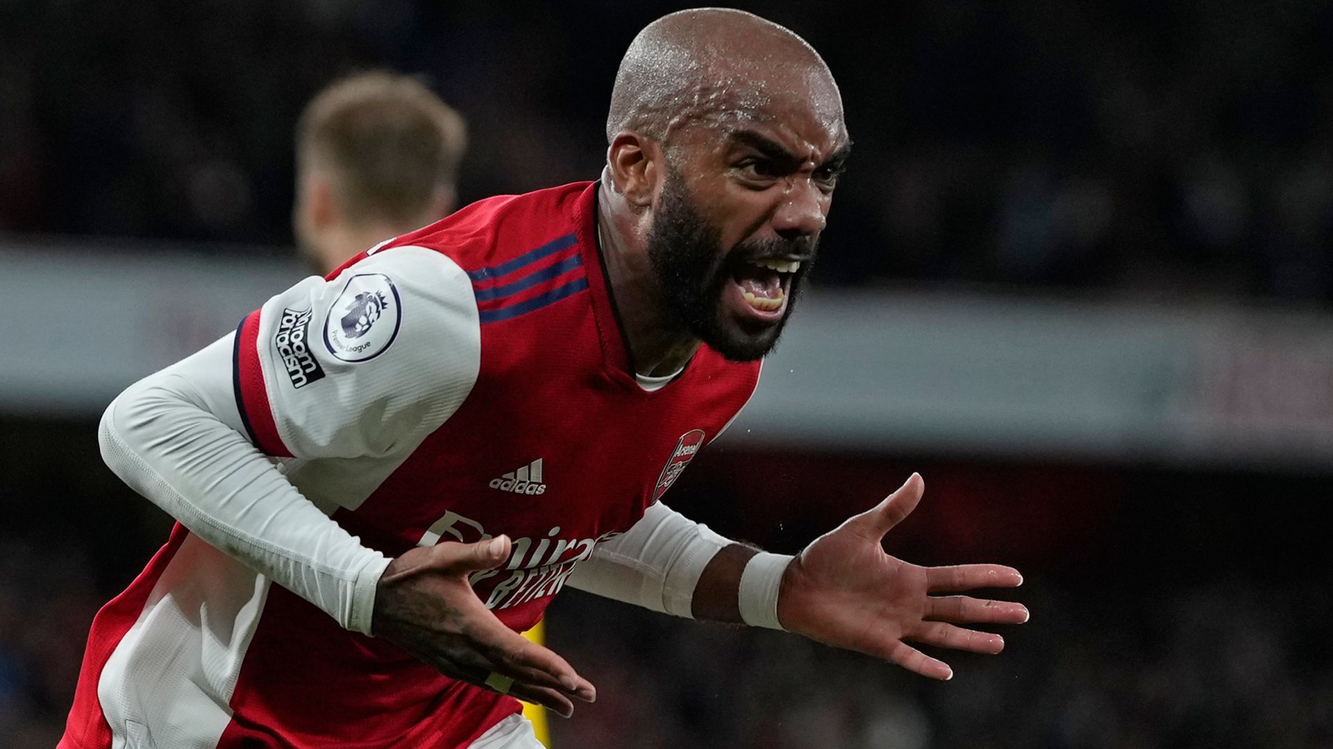 Lacazette snatches draw on Vieira's Arsenal return