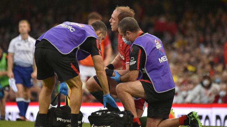 Alun Wyn Jones departed with what looked like a recurrence of his shoulder injury from the summer 