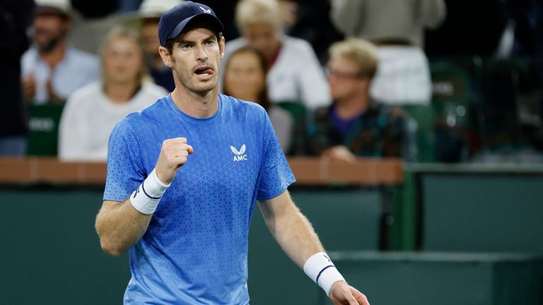 Andy Murray était de retour aux affaires alors que l'ancien numéro 1 mondial a scellé une victoire confortable sur le Français Adrian Mannarino au premier tour d'Indian Wells