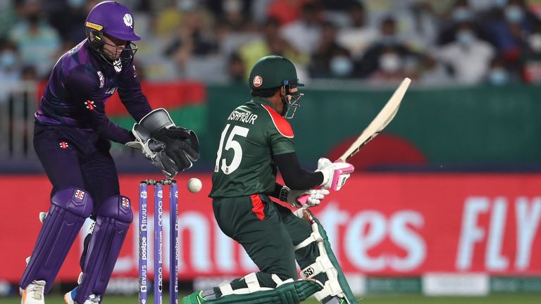 Mushfiqur Rahim of Bangladesh was bowled by leg-spinner Greaves when set on 38