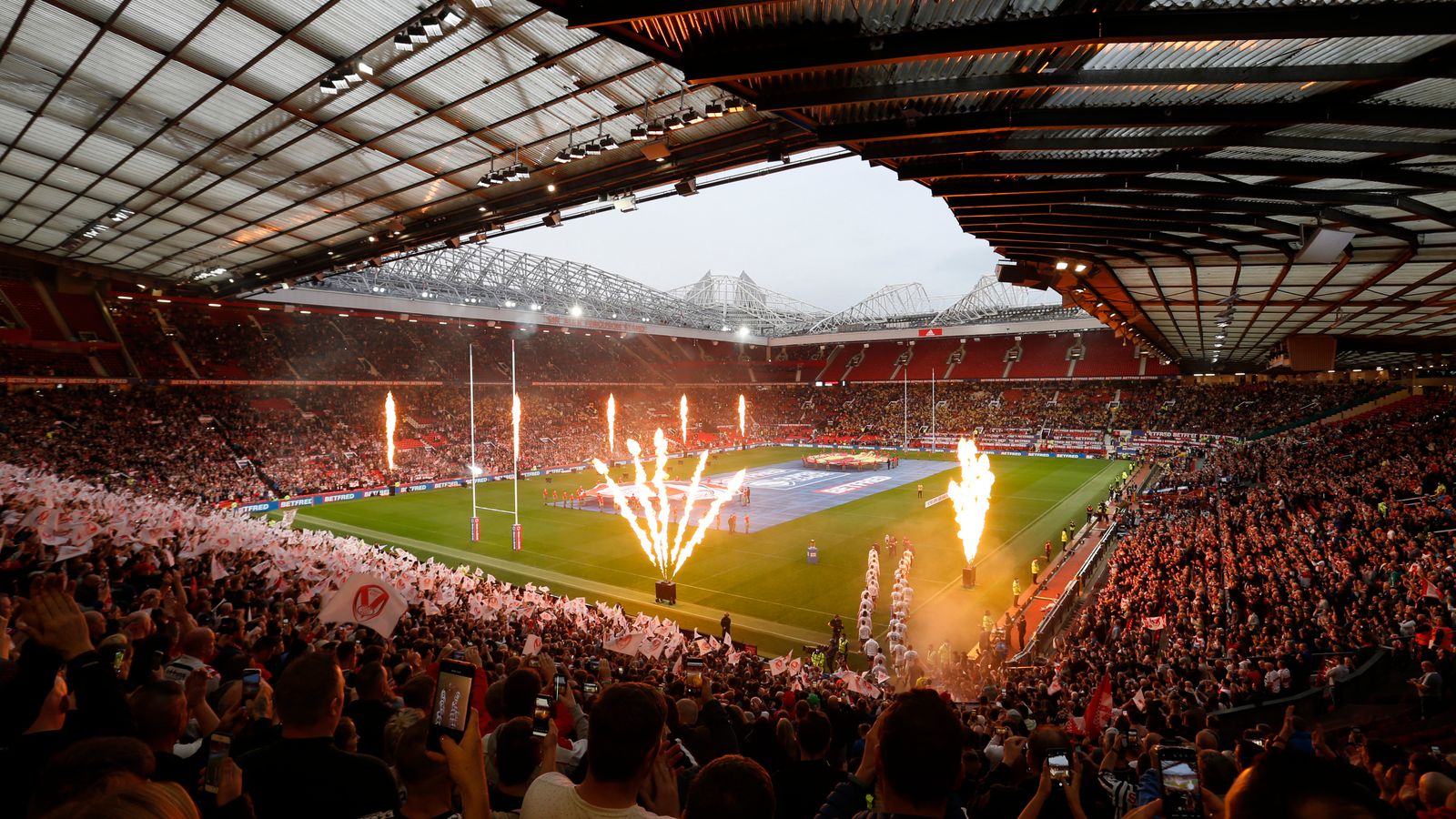 Super League: Earlier date for 2022 Grand Final to allow players to