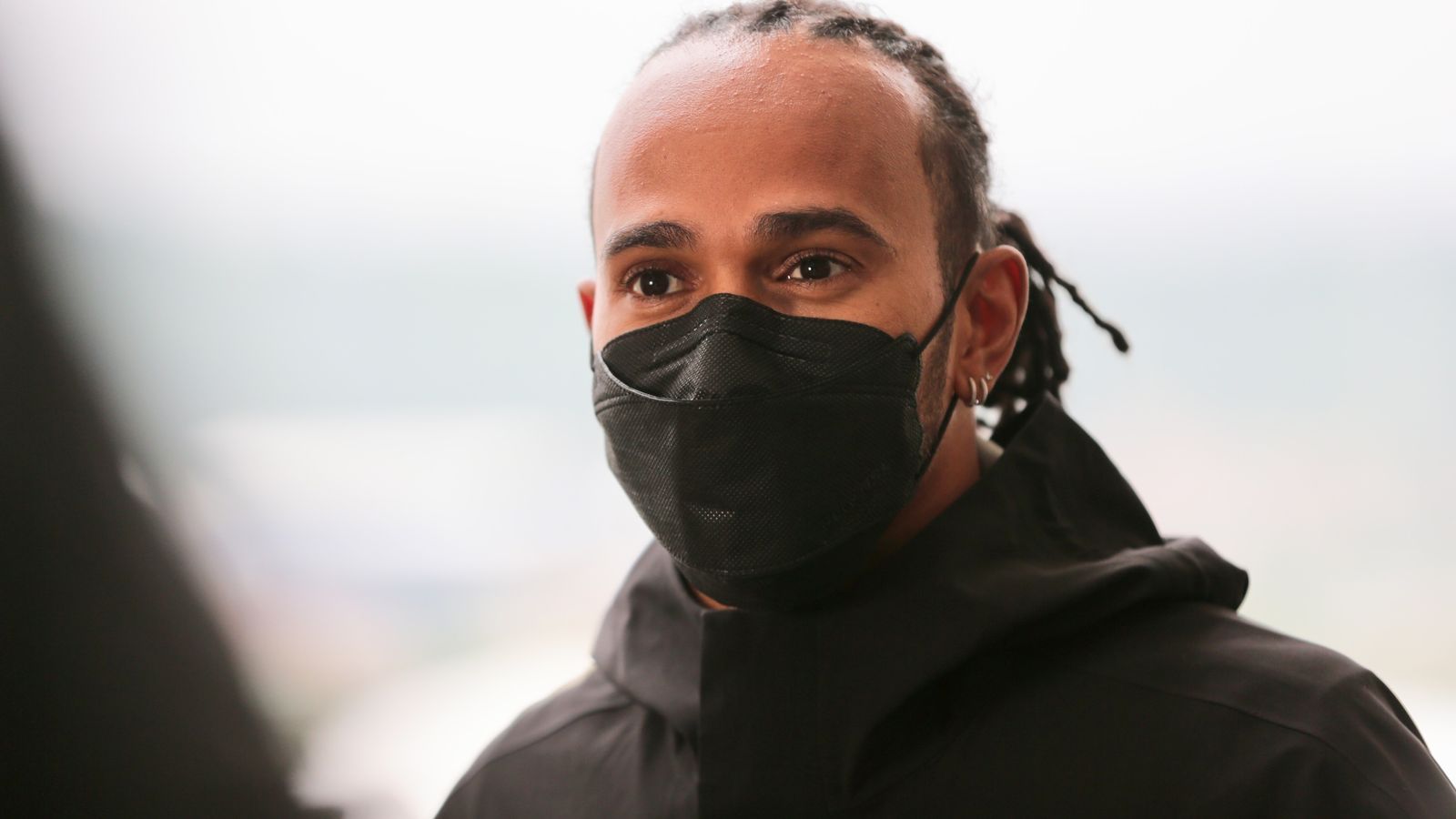El nuevo golpe de título de Hamilton con otra penalización en la parrilla