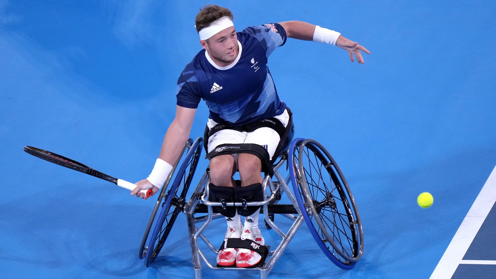 'Floods of tears': Hewett cleared to play wheelchair tennis