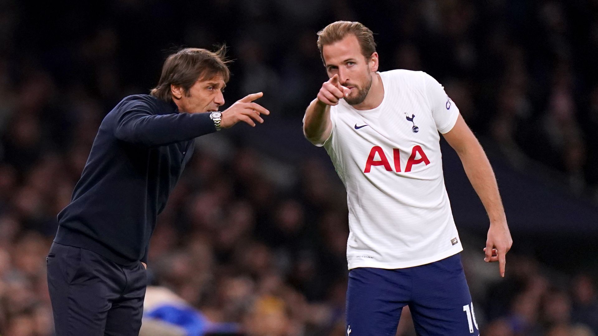 Conte: Klopp likes to have Salah but I like Kane in my team