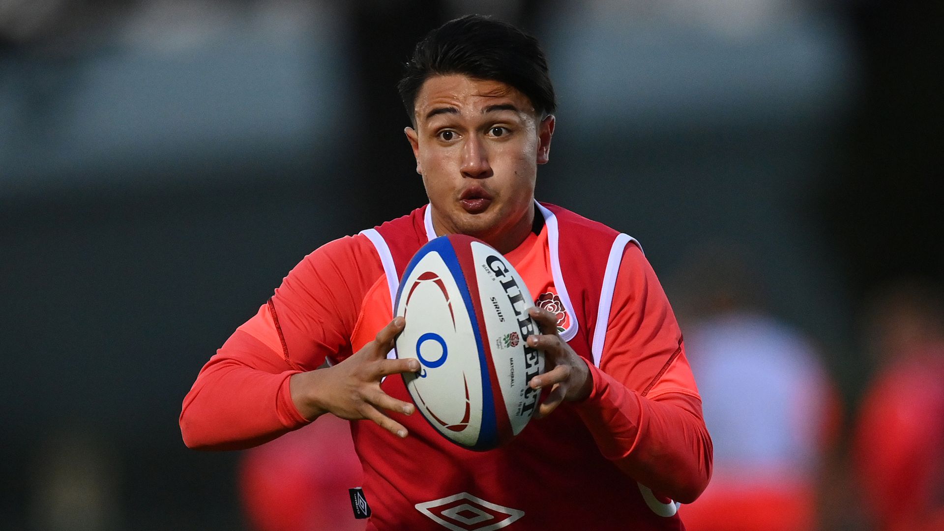 Smith touch and go for England with leg injury