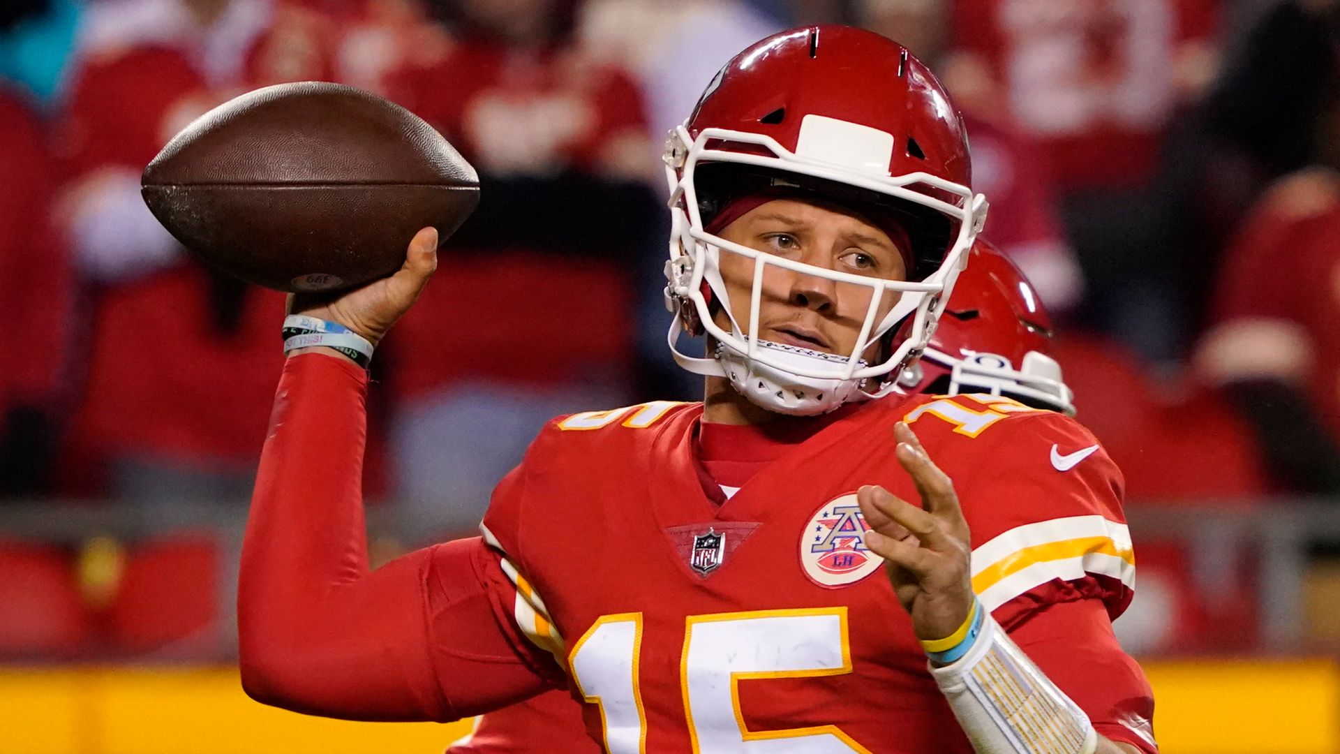 Chiefs avoid Giants upset as Mahomes struggles again