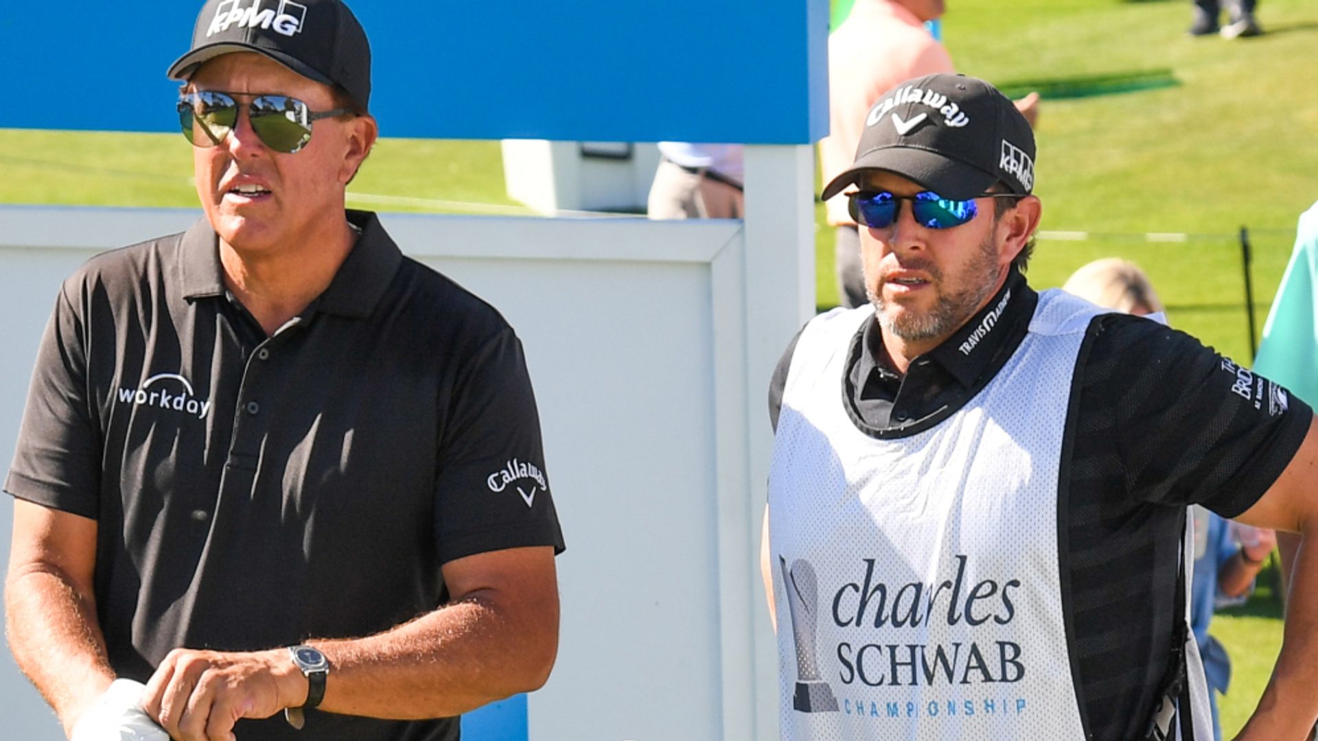 Mickelson wins PGA Tour Champions finale
