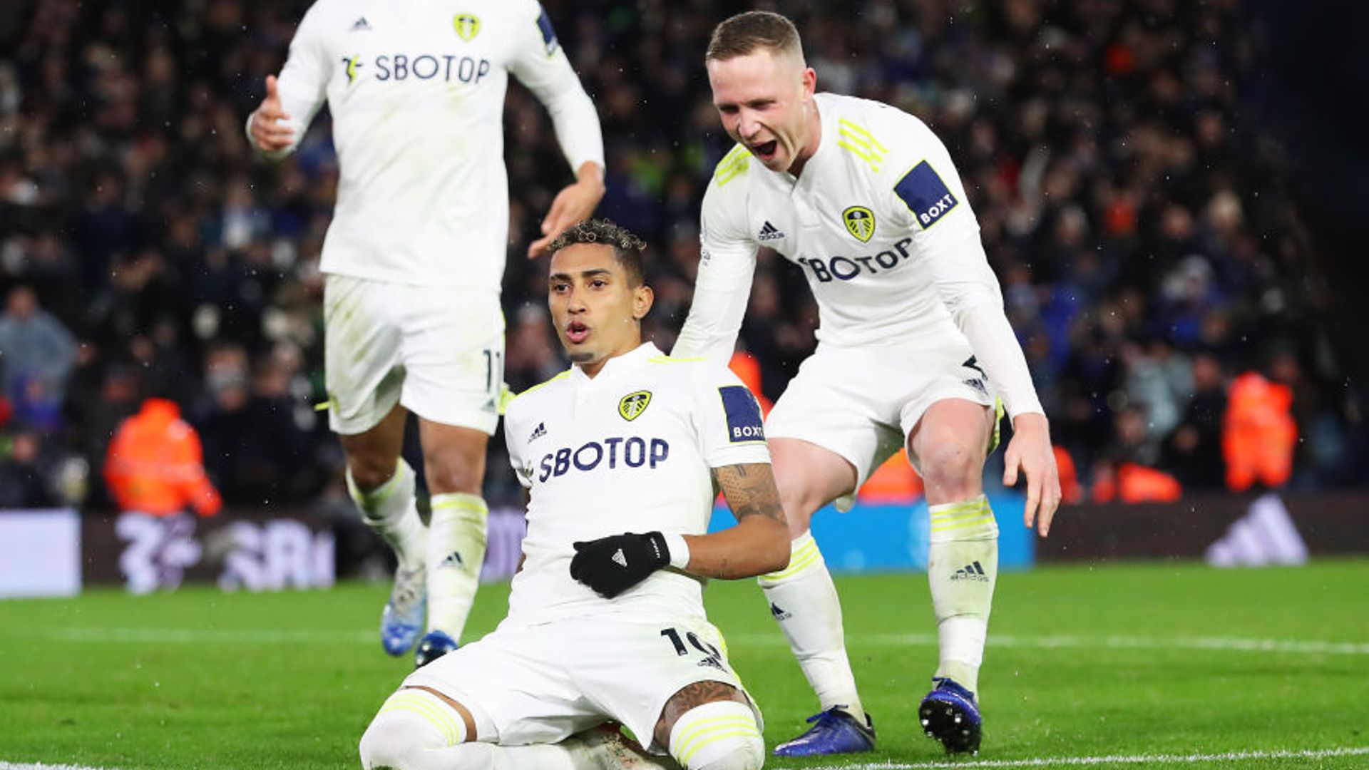 Late Raphinha penalty gives Leeds much-needed win