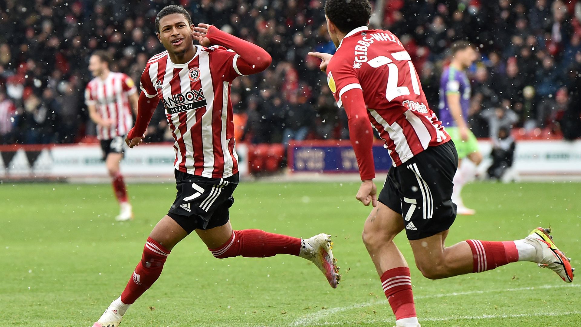 Brewster and Sharp fire Sheff Utd to victory