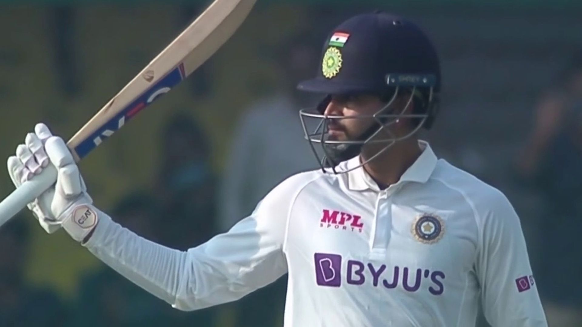 Debutant Iyer gives India early advantage
