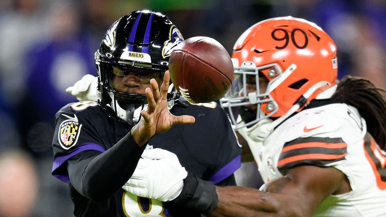 Lamar Jackson struggled against the Cleveland Browns defense but still managed to pull out a win for the Baltimore Ravens
