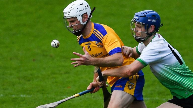Liam Rushe, who transferred to Na Fianna last year, in action against Eoghan Ó Conghaile of Lucan Sarsfields