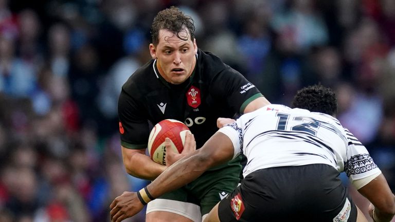 Wales hooker Ryan Elias scored two tries in the unconvincing victory 